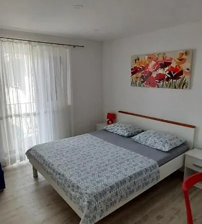 Antony ドルヴェニク