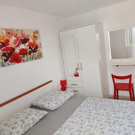 Antony Apartment *